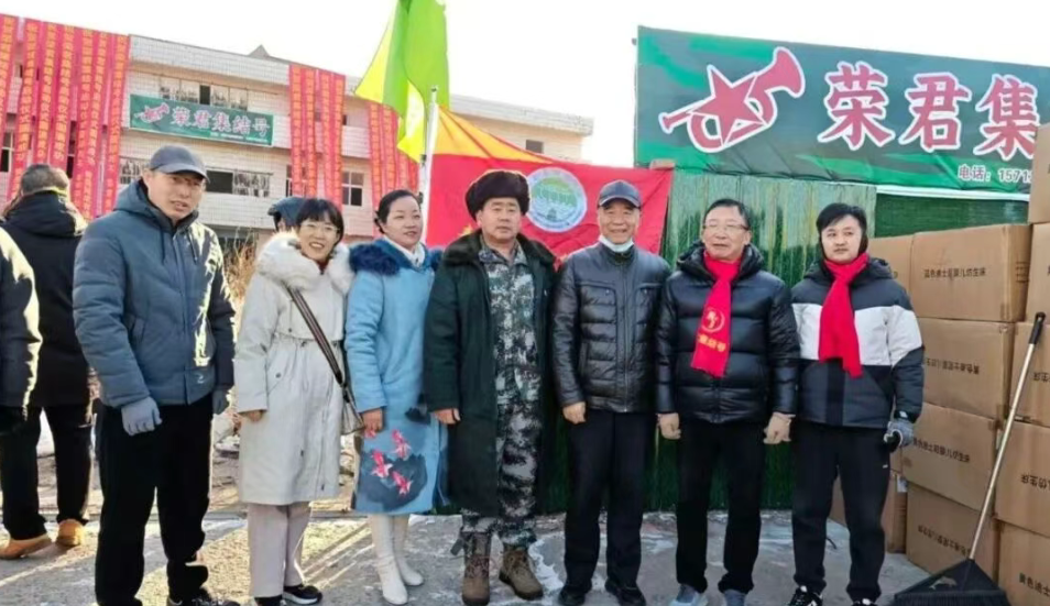 寒冬礪志，公益同行！  青島普利光威通信設(shè)備有限公司參加“衛(wèi)生革命”公益行動，與老兵共筑愛心陣地